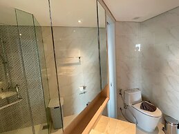 Modern apartment at Cassia by Lofty