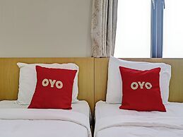 OYO 92768 Flagship Exclusive Colombus Near Stasiun Karawang