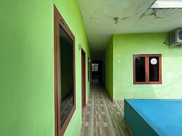 SPOT ON 92766 Penginapan Asoka Indah Near PT. PLN (persero) Gardu Indu