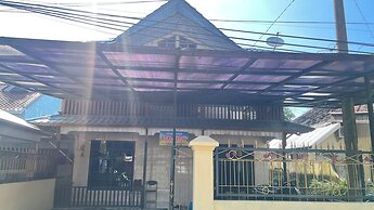 OYO 92767 Losmen Griya Mulia Katingan Kuala