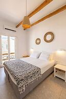 Parosquare Central Suites