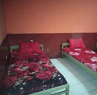 SPOT ON 92601 Penginapan Keluarga