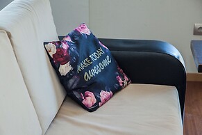 Stylish Sauna Retreat Apt in Gazi