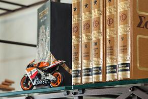 Stylish Sauna Retreat Apt in Gazi