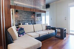 Stylish Sauna Retreat Apt in Gazi