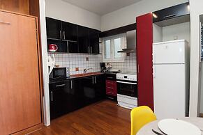 Stylish Sauna Retreat Apt in Gazi