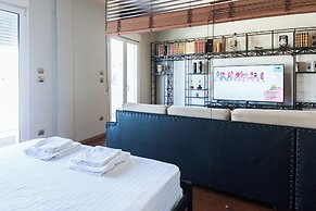 Stylish Sauna Retreat Apt in Gazi