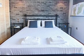 Stylish Sauna Retreat Apt in Gazi