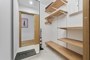 Walońska 16 by Renters Prestige