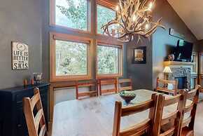 One Breckenridge Place - 3 Bedroom Townhome - 200 Yards to Peak 9 Lift