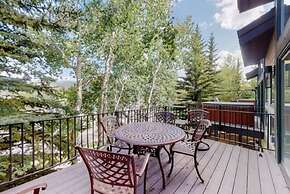 One Breckenridge Place - 3 Bedroom Townhome - 200 Yards to Peak 9 Lift
