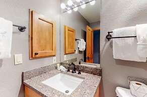 One Breckenridge Place - 3 Bedroom Townhome - 200 Yards to Peak 9 Lift