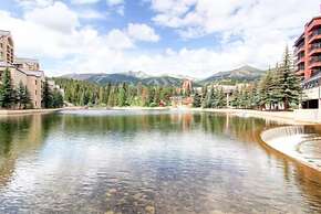 3 Bedroom Mountain Condo on Main Street - Walk to Lift, Onsite Pool, L