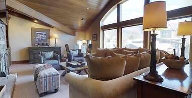Vail Village 5 Bedroom With Private Hot Tub - Plaza Lodge