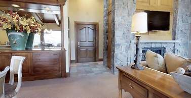 Vail Village 5 Bedroom With Private Hot Tub - Plaza Lodge