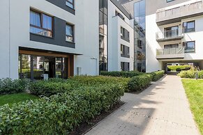Sarmacka Apartment Wilanow by Renters