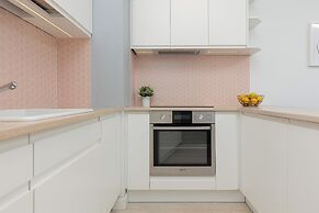 Sarmacka Apartment Wilanow by Renters
