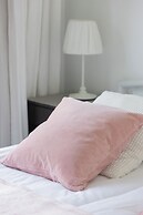 Sarmacka Apartment Wilanow by Renters