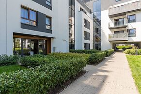 Sarmacka Apartment Wilanow by Renters