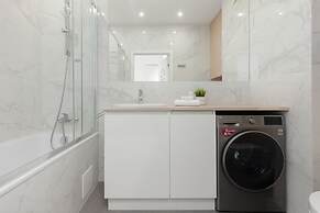 Sarmacka Apartment Wilanow by Renters