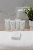 Sarmacka Apartment Wilanow by Renters