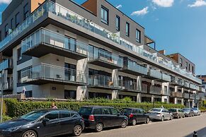 Sarmacka Apartment Wilanow by Renters
