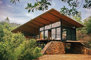 Kurunduketiya Private Rainforest Resort