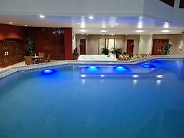 Dúplex Luxo com Piscina Aquecida, Lareira e Wifi