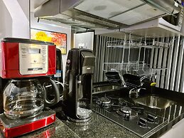 Dúplex Luxo com Piscina Aquecida, Lareira e Wifi