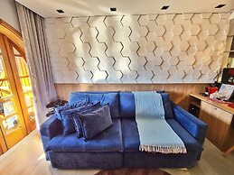 Dúplex Luxo com Piscina Aquecida, Lareira e Wifi