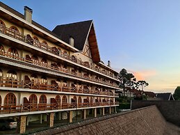 Dúplex Luxo com Piscina Aquecida, Lareira e Wifi