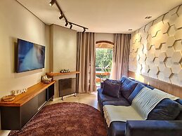 Dúplex Luxo com Piscina Aquecida, Lareira e Wifi