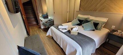 Dúplex Luxo com Piscina Aquecida, Lareira e Wifi