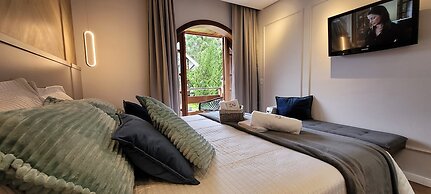 Dúplex Luxo com Piscina Aquecida, Lareira e Wifi