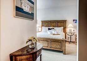 3 Bedroom Luxury Ski-in/ski-out Condo at Highlands Slopeside Beaver Cr