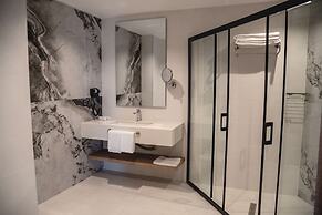 Ramada Plaza By Wyndham Batman