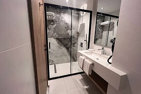 Ramada Plaza By Wyndham Batman