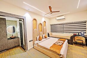 Kaadgal Resort