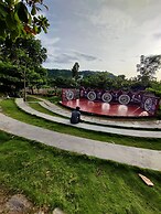 Kaadgal Resort