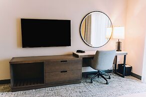 Embassy Suites By Hilton Gatlinburg Resort