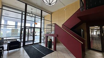 Crookston Inn & Convention Center