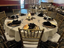 Crookston Inn & Convention Center