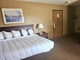 Crookston Inn & Convention Center