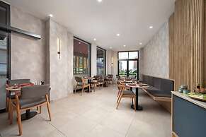 Lenus Hagia Sophia Hotel