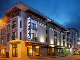 Lenus Hagia Sophia Hotel