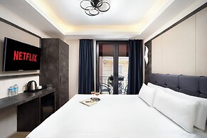 Lenus Hagia Sophia Hotel
