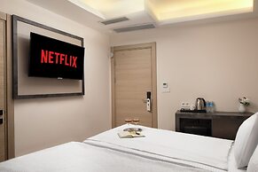 Lenus Hagia Sophia Hotel