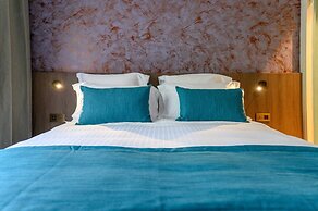 SABLE BLEU BOUTIQUE HOTEL