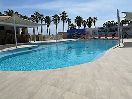 MERAKII SEAVIEW ESCAPE CURACAO