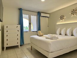 MERAKII SEAVIEW ESCAPE CURACAO